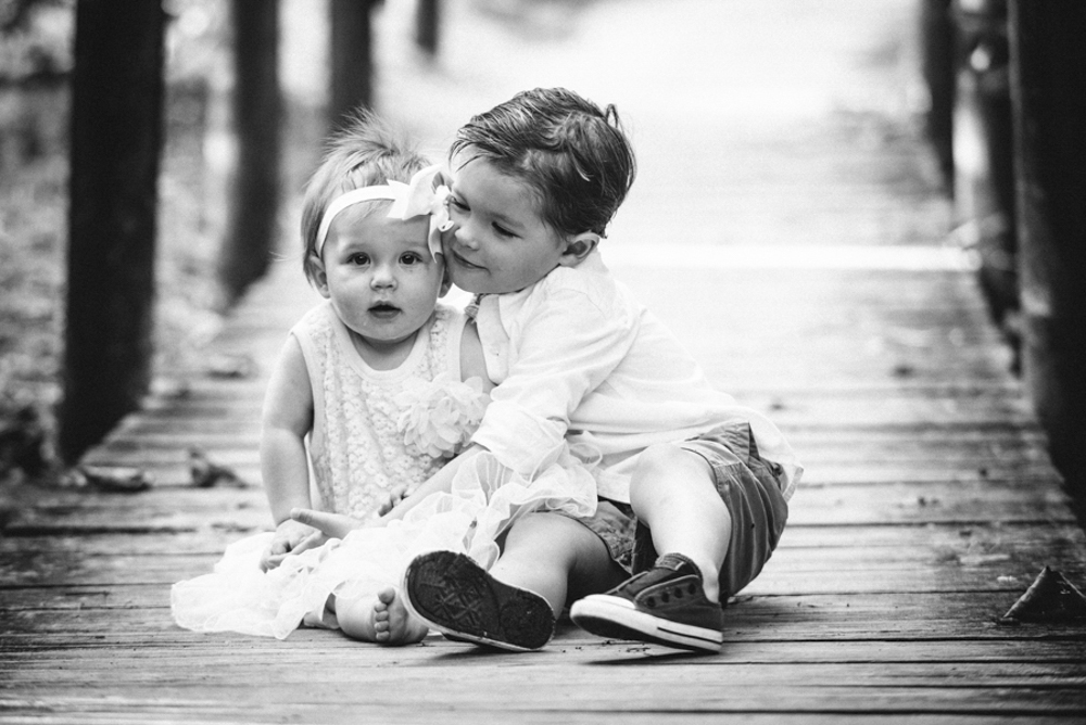 noosa beach family photographer, noosa hinterland family photographer, family portraits noosa phill jackson, large family groups on beach photographer phill jackson,Noos main beach family portraits, sunshine beach family portraits, noosa river family portraits,