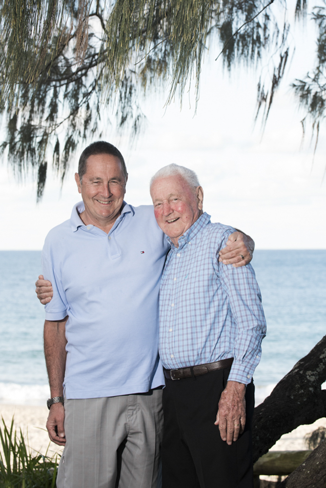 noosa beach family photographer, noosa hinterland family photographer, family portraits noosa phill jackson, large family groups on beach photographer phill jackson,Noos main beach family portraits, sunshine beach family portraits, noosa river family portraits,