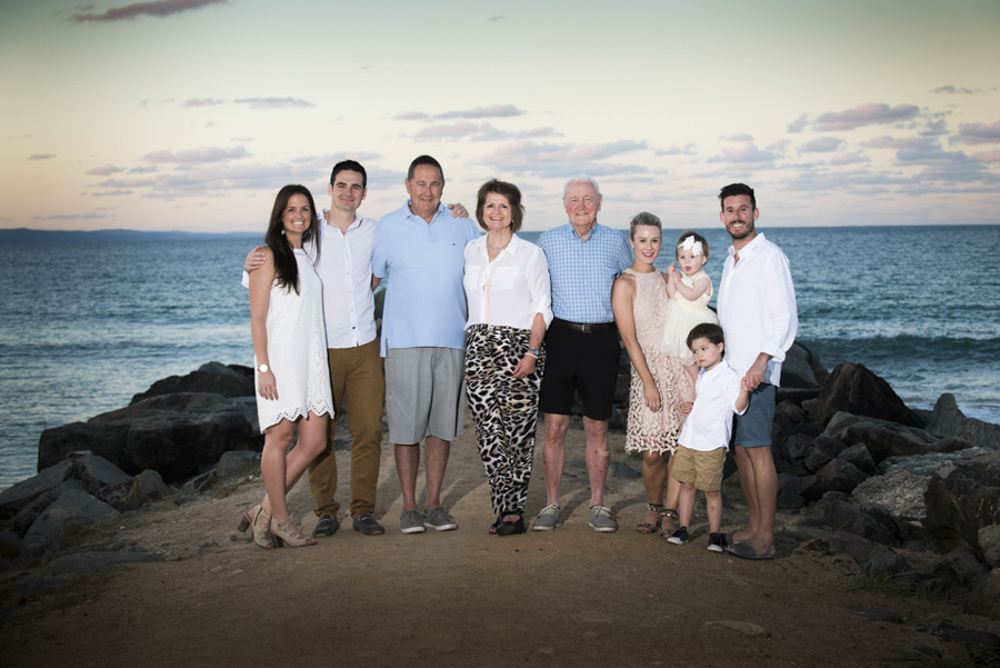 noosa beach family photographer, noosa hinterland family photographer, family portraits noosa phill jackson, large family groups on beach photographer phill jackson,Noos main beach family portraits, sunshine beach family portraits, noosa river family portraits,