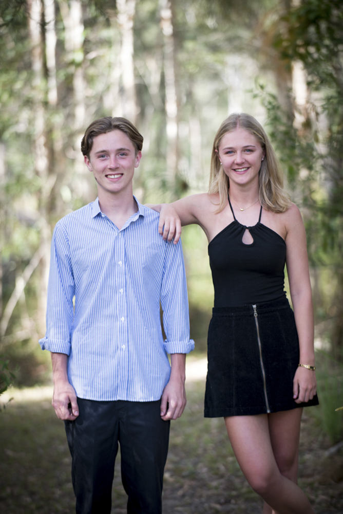 noosa beach family photographer, noosa hinterland family photographer, family portraits noosa phill jackson, large family groups on beach photographer phill jackson,Noos main beach family portraits, sunshine beach family portraits, noosa river family portraits,