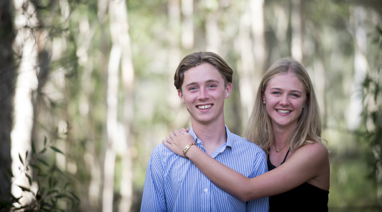 noosa beach family photographer, noosa hinterland family photographer, family portraits noosa phill jackson, large family groups on beach photographer phill jackson,Noos main beach family portraits, sunshine beach family portraits, noosa river family portraits,