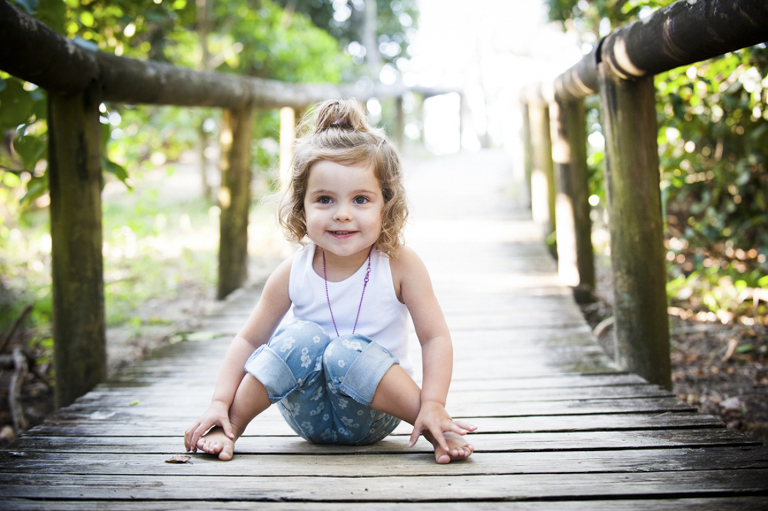 noosa beach family photographer, noosa hinterland family photographer, family portraits noosa phill jackson, large family groups on beach photographer phill jackson,Noos main beach family portraits, sunshine beach family portraits, noosa river family portraits,