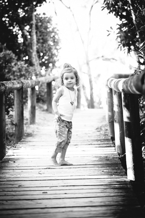 noosa beach family photographer, noosa hinterland family photographer, family portraits noosa phill jackson, large family groups on beach photographer phill jackson,Noos main beach family portraits, sunshine beach family portraits, noosa river family portraits,