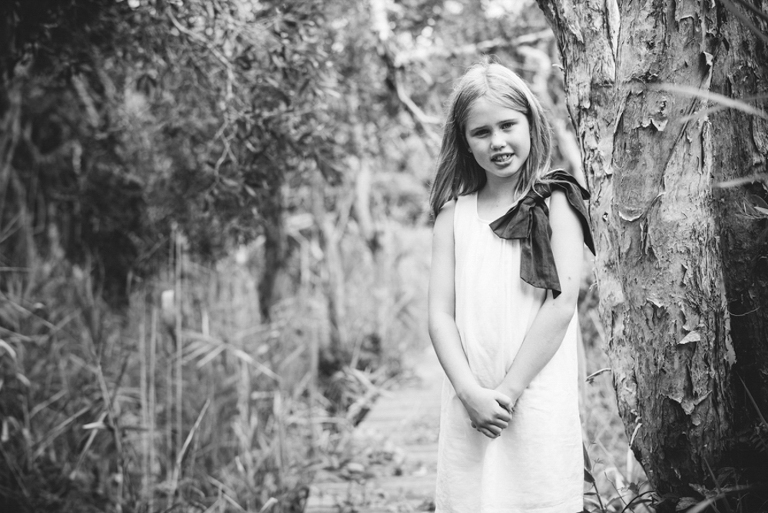 noosa beach family photographer, noosa hinterland family photographer, family portraits noosa phill jackson, large family groups on beach photographer phill jackson,Noos main beach family portraits, sunshine beach family portraits, noosa river family portraits,