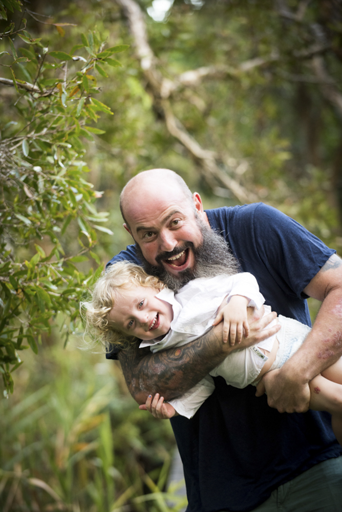 noosa beach family photographer, noosa hinterland family photographer, family portraits noosa phill jackson, large family groups on beach photographer phill jackson,Noos main beach family portraits, sunshine beach family portraits, noosa river family portraits,