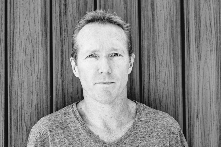 social media photographer noosa, instagram content photographer noosa, corporate portrait photographer noosa, corporate head shots photographer noosa, editorial portrait photographer noosa, social media instagram location portraits for andrew barnett,