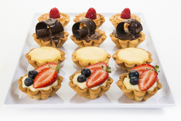 food photography for Fionas fancies noosa junction, food photographer noosa, cake photographer noosa, pastry photographer , noosa hospitality photographer phill jackson,