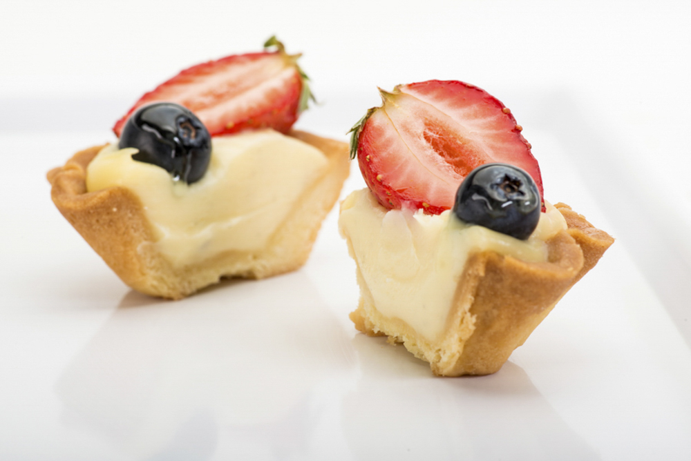 food photography for Fionas fancies noosa junction, food photographer noosa, cake photographer noosa, pastry photographer , noosa hospitality photographer phill jackson,