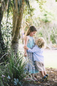 noosa beach family photographer, noosa hinterland family photographer, family portraits noosa phill jackson, large family groups on beach photographer phill jackson,Noos main beach family portraits, sunshine beach family portraits, noosa river family portraits,