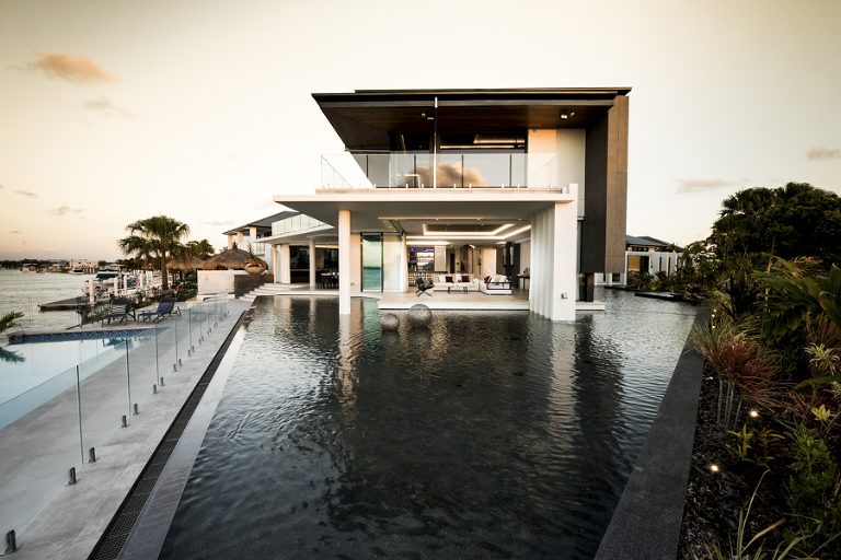 architectural photographer phill Jackson Noosa photographer, architectural photographer phill jackson, interior design photographer phill jackson , builders show home photographer phill jackson, award winning architectural designed home Noosa to Brisbane client robin payne and rui rosa, architecture photographer noosa to brisbane,