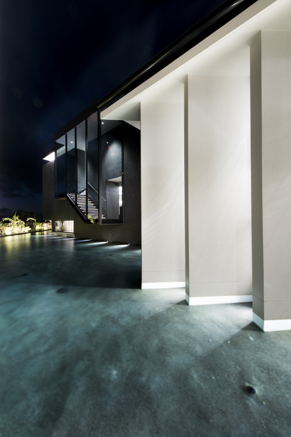 architectural photographer phill Jackson Noosa photographer, architectural photographer phill jackson, interior design photographer phill jackson , builders show home photographer phill jackson, award winning architectural designed home Noosa to Brisbane client robin payne and rui rosa, architecture photographer noosa to brisbane,
