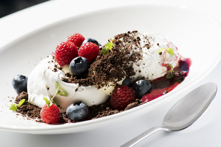 resort photography noosa peppers resort, resort photographer noosa, noosa interior photographer, lifestyle photographer phill jackson noosa,