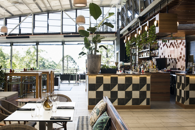 resort photography noosa peppers resort, resort photographer noosa, noosa interior photographer, lifestyle photographer phill jackson noosa,