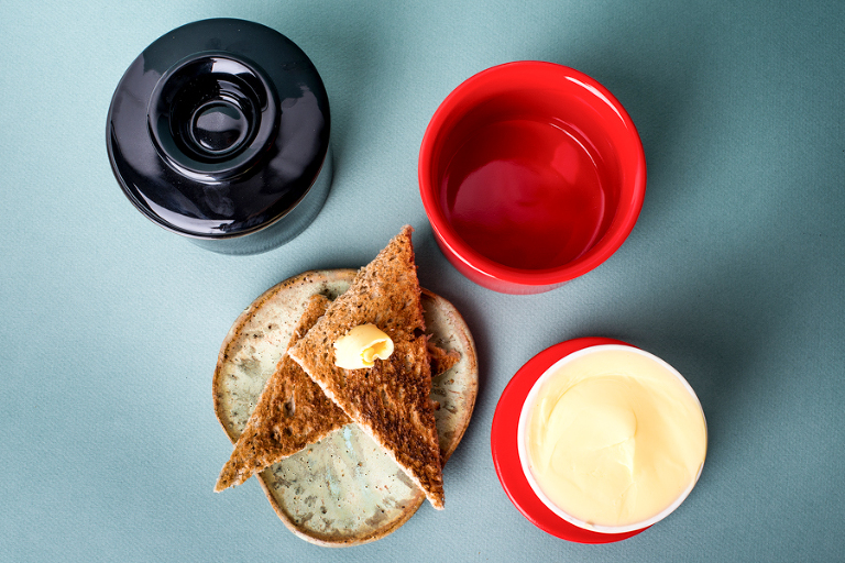 Lifestyle product photographer noosa, TM essential Lifestyle photography for advertising, product photography Noosa Studio, Noosa product photographer phill Jackson