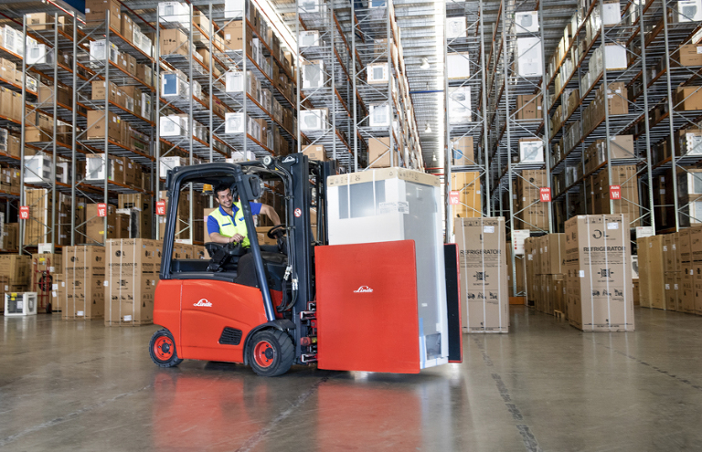 advertising photography for Linde at winnings head office sydney, Advertising photographer Phill Jackson noosa to sydney , commercial photographer Phill Jackson Noosa