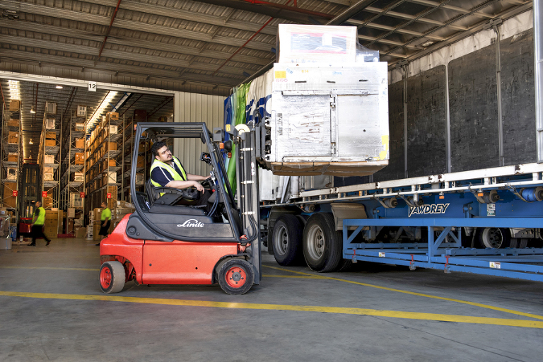 advertising photography for Linde at winnings head office sydney, Advertising photographer Phill Jackson noosa to sydney , commercial photographer Phill Jackson Noosa