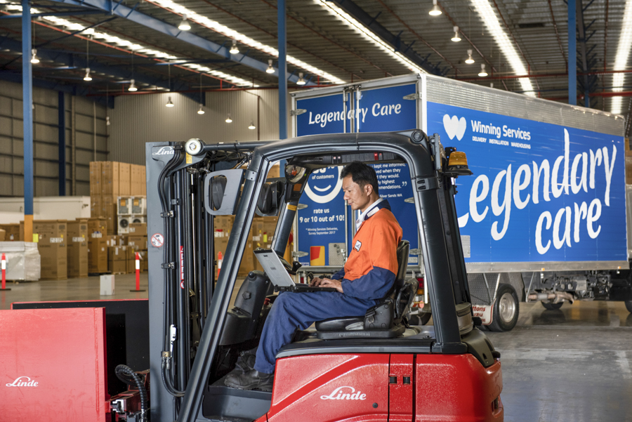 advertising photography for Linde at winnings head office sydney, Advertising photographer Phill Jackson noosa to sydney , commercial photographer Phill Jackson Noosa