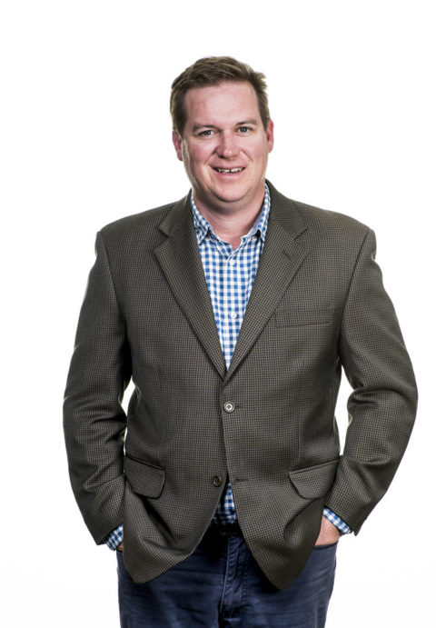 corporate head shot photographer noosa, Noosa corporate portrait photographer noosa, Corporate Portraits for VEOLIA