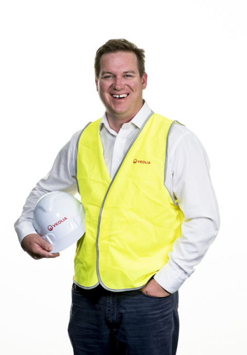 corporate head shot photographer noosa, Noosa corporate portrait photographer noosa, Corporate Portraits for VEOLIA