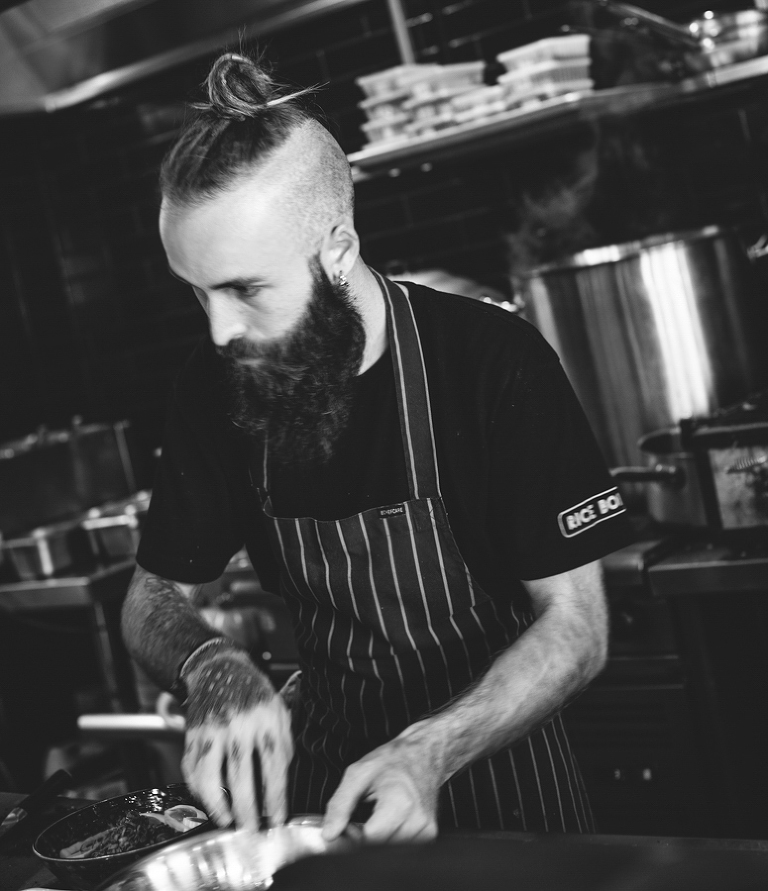 Chef cooking Rice boi Mooloolaba , phill jackson food photographer