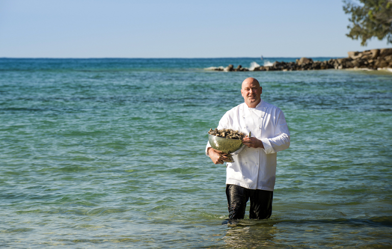 portraits of sails executive chef paul leete, food photography for Sails Restaurant Noosa, noosa main beach food photographer, Sails website & advertising photography by phill jackson, noosa seafood photographer Phill Jackson