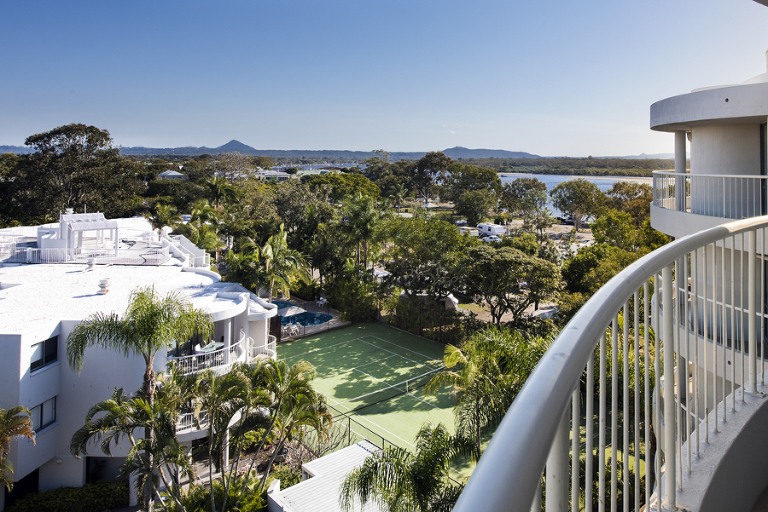 airbnb photography for Noosa penthouse apartment, stays style photography for executive penthouse apartment, Interior design photographer phill jackson Noosa