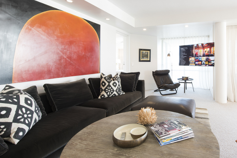 airbnb photography for Noosa penthouse apartment, stays style photography for executive penthouse apartment, Interior design photographer phill jackson Noosa