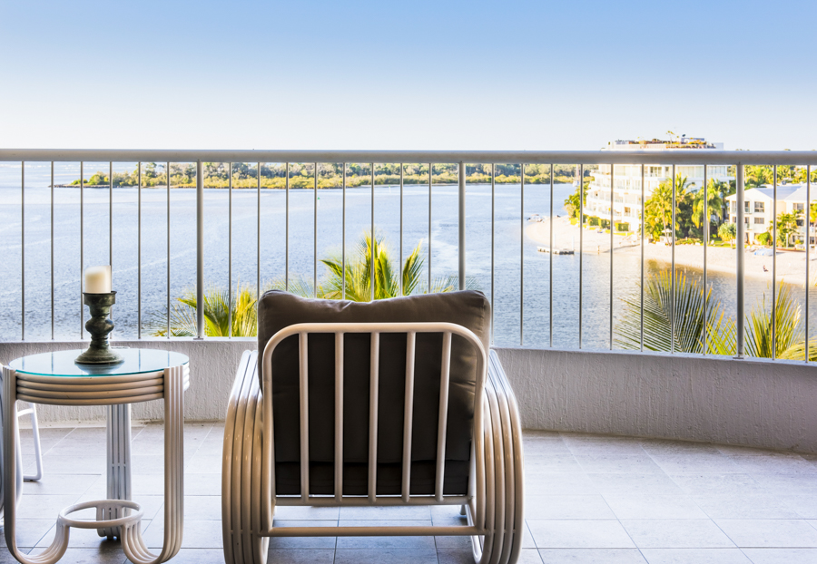 airbnb photography for Noosa penthouse apartment, stays style photography for executive penthouse apartment, Interior design photographer phill jackson Noosa