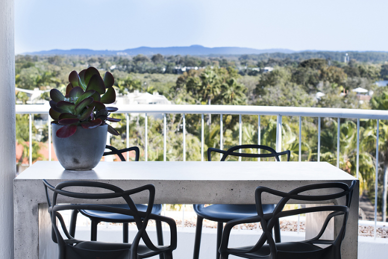 airbnb photography for Noosa penthouse apartment, stays style photography for executive penthouse apartment, Interior design photographer phill jackson Noosa