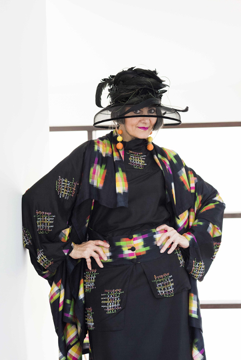 portraits ladies over 55, award winning portraits, Portraits of mature women, Studio and location portraits of women over 55 years,